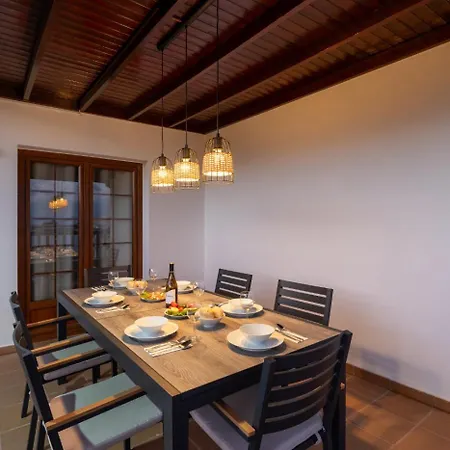 Villa Veintidos, Playa Blanca