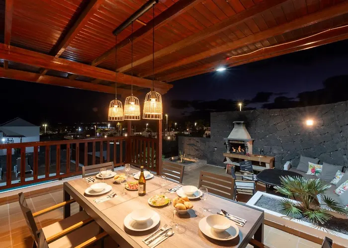 Veintidos, Playa Blanca (Lanzarote)