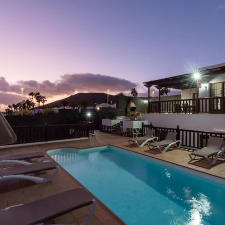 Veintidos, Villa Playa Blanca