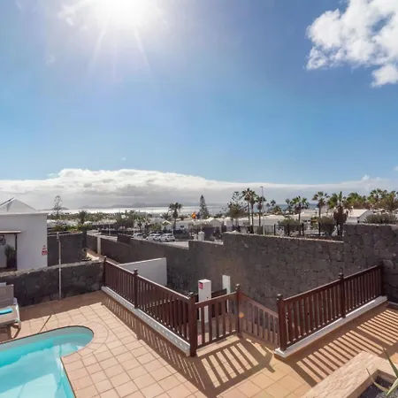 ヴィラ Veintidos, *