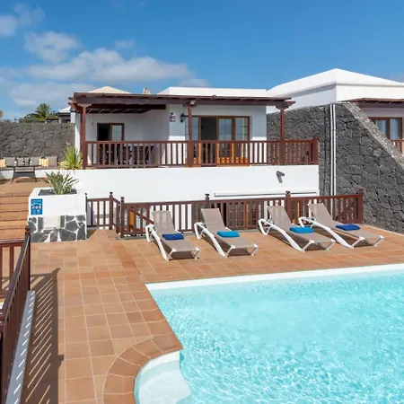 Veintidos, Playa Blanca (Lanzarote)