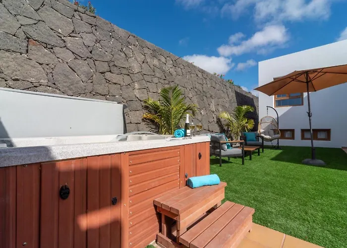 Veintidos, Playa Blanca (Lanzarote)